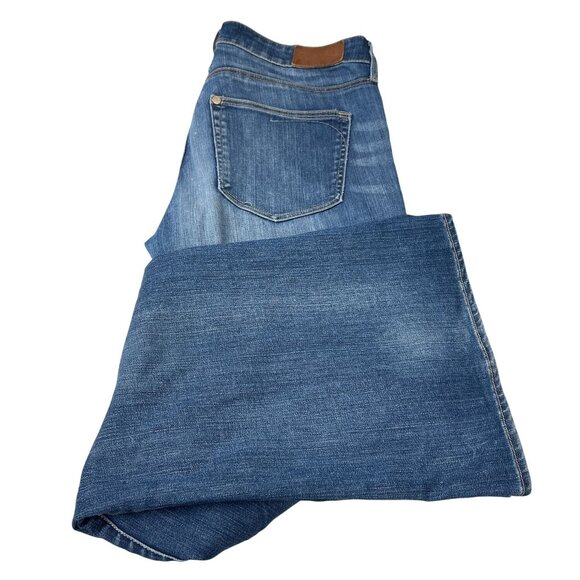 H&M Womens Mid-Rise Bootcut Leg Denim Jeans Blue Medium Wash Size 28x32 - Picture 6 of 14